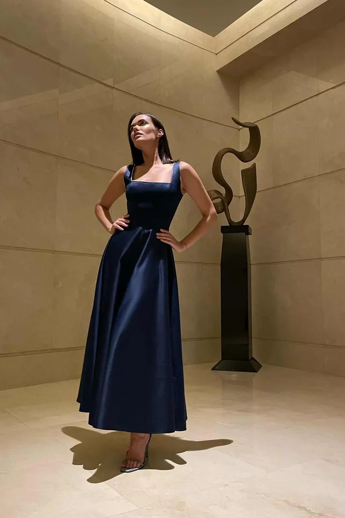 Fashion Retro Waist-controlled Square Collar Large Swing Dress