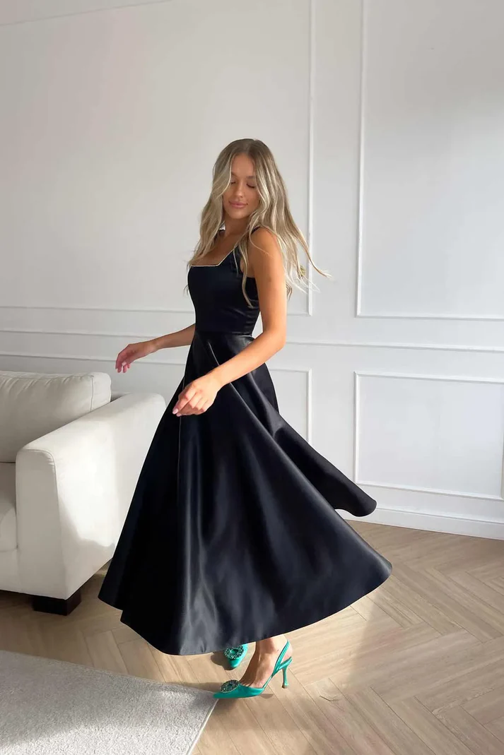Fashion Retro Waist-controlled Square Collar Large Swing Dress