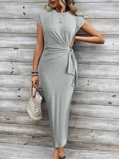 Elegant Waist Strap Striped Round Neck Short Sleeve And Long Pattern Dress
