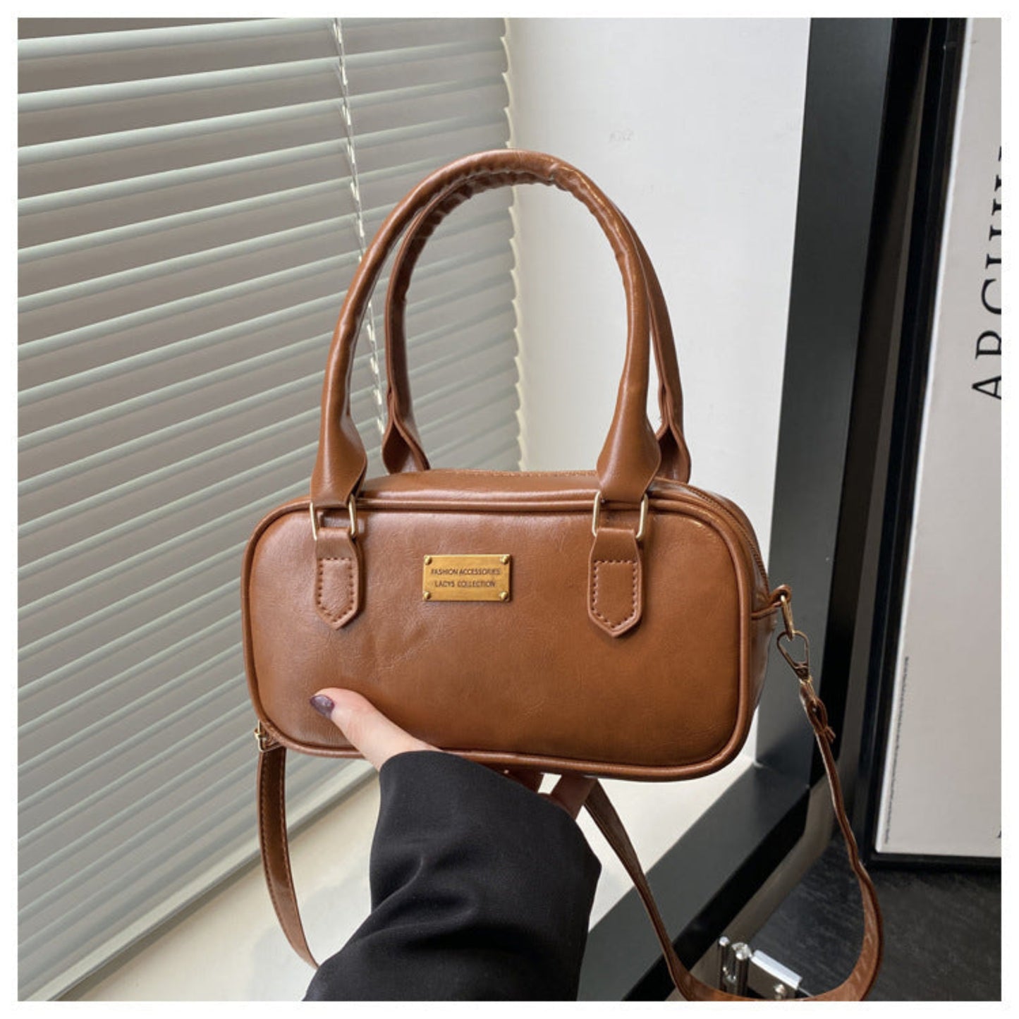 Good-looking Advanced Commuter Portable Retro Messenger Bag