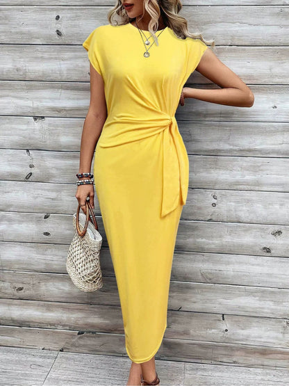 Elegant Waist Strap Striped Round Neck Short Sleeve And Long Pattern Dress