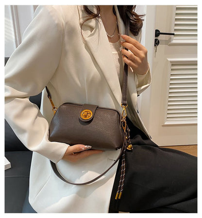 High Sense Niche Female Autumn And Winter New Retro Frosted Crossbody Bag